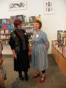Anne Sibley O'Brien and Kirsten Cappy of Curious City at Eric Carle Museum for NESCBWI